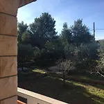 Geraeumige Mit Schoenem Garten By Interhome *