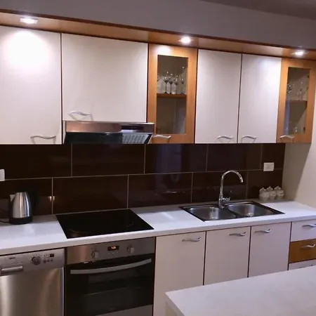 Apartamento Geraeumige Mit Schoenem Garten By Interhome