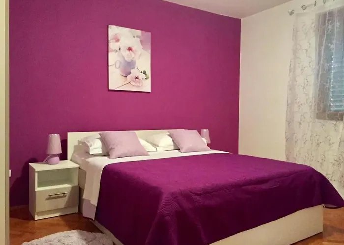 Geraeumige Mit Schoenem Garten By Interhome Appartement *