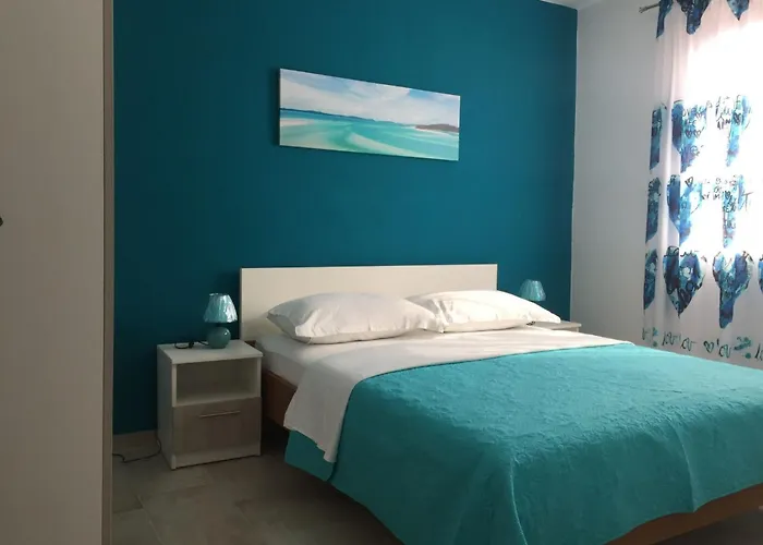 Apartment Geraeumige Mit Schoenem Garten By Interhome *
